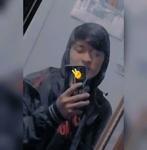 Meet your Posher, Reyes